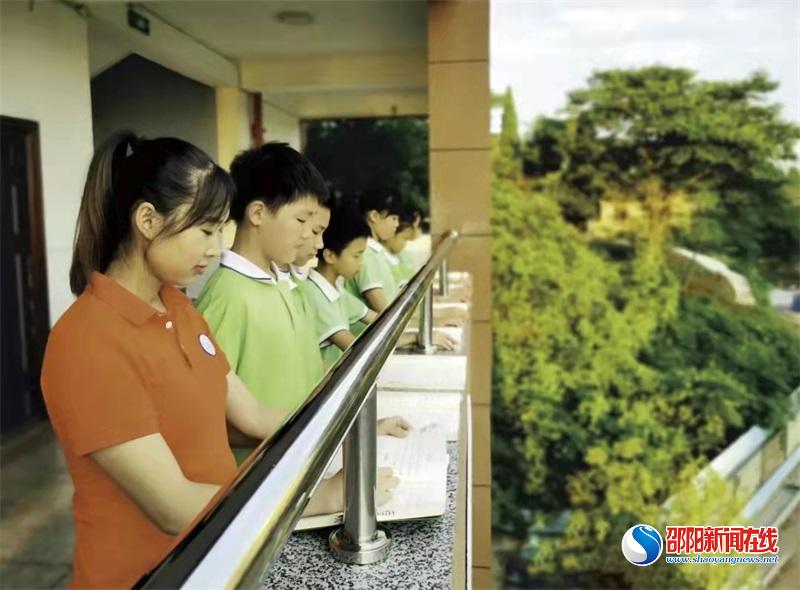 一部国学经典，一把育人钥匙——记邵阳市华天学校