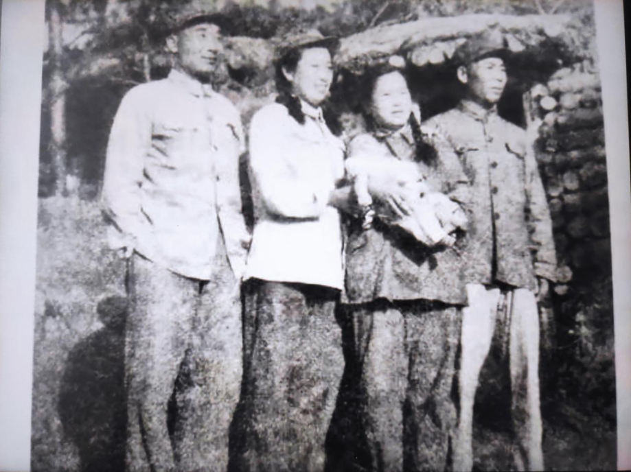 我家有老兵丨这些老兵教会我们……

