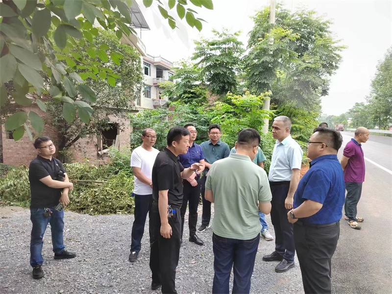 市公路建设养护中心督查G207线大修工程